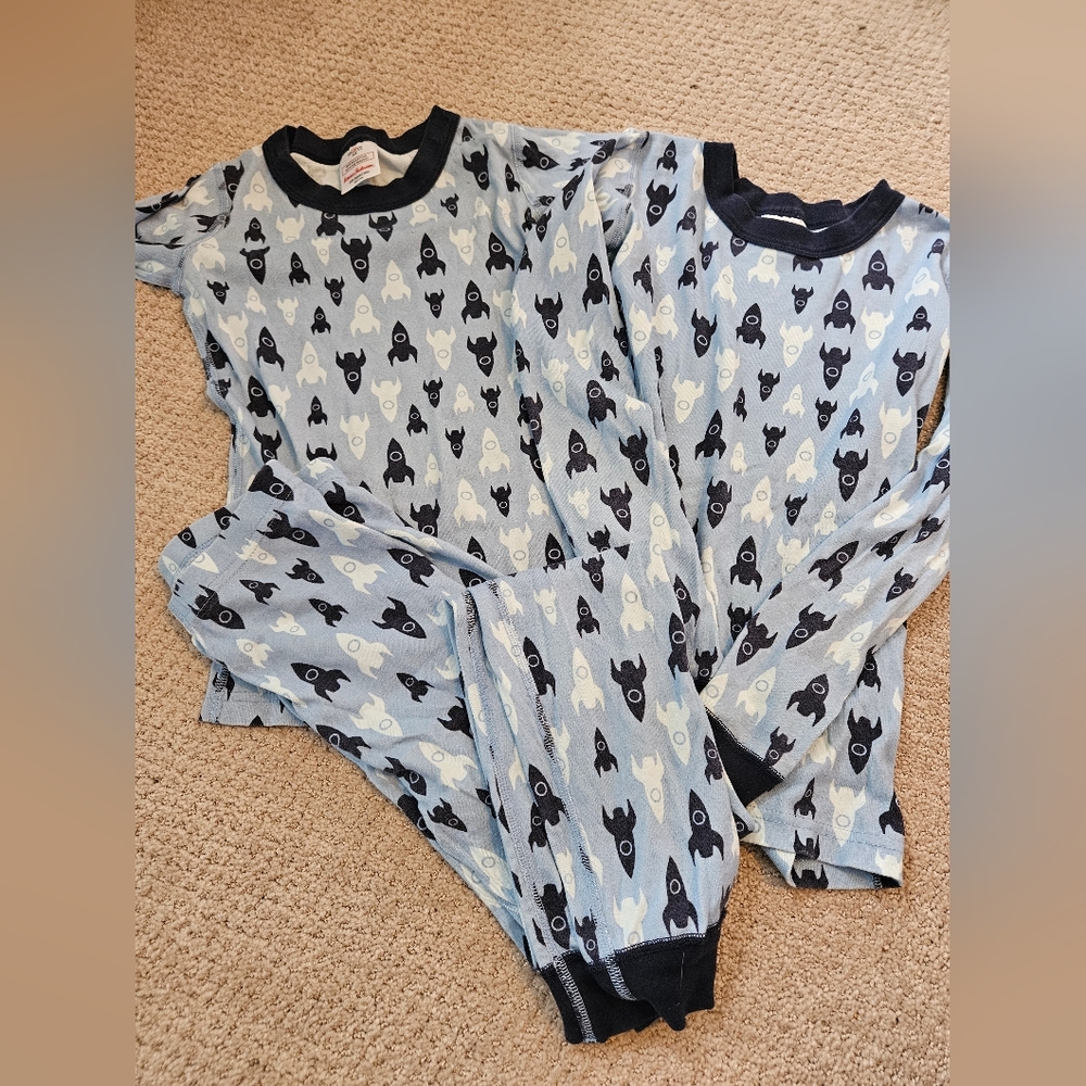 Hanna andersson boys pajamas sz 140 10